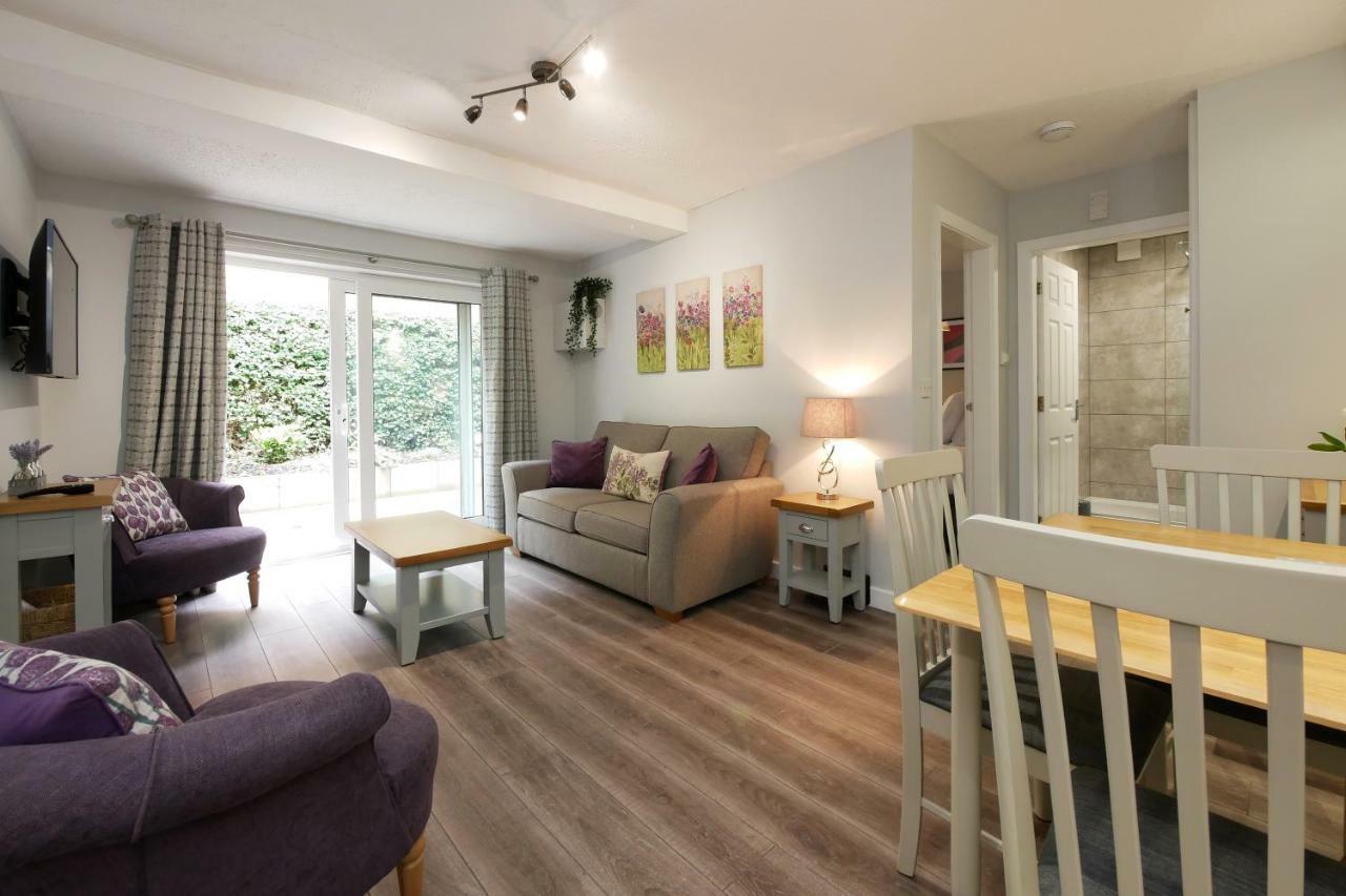 Crewe Short Lets 4 Victoria Court, Crewe Apartment Exterior photo